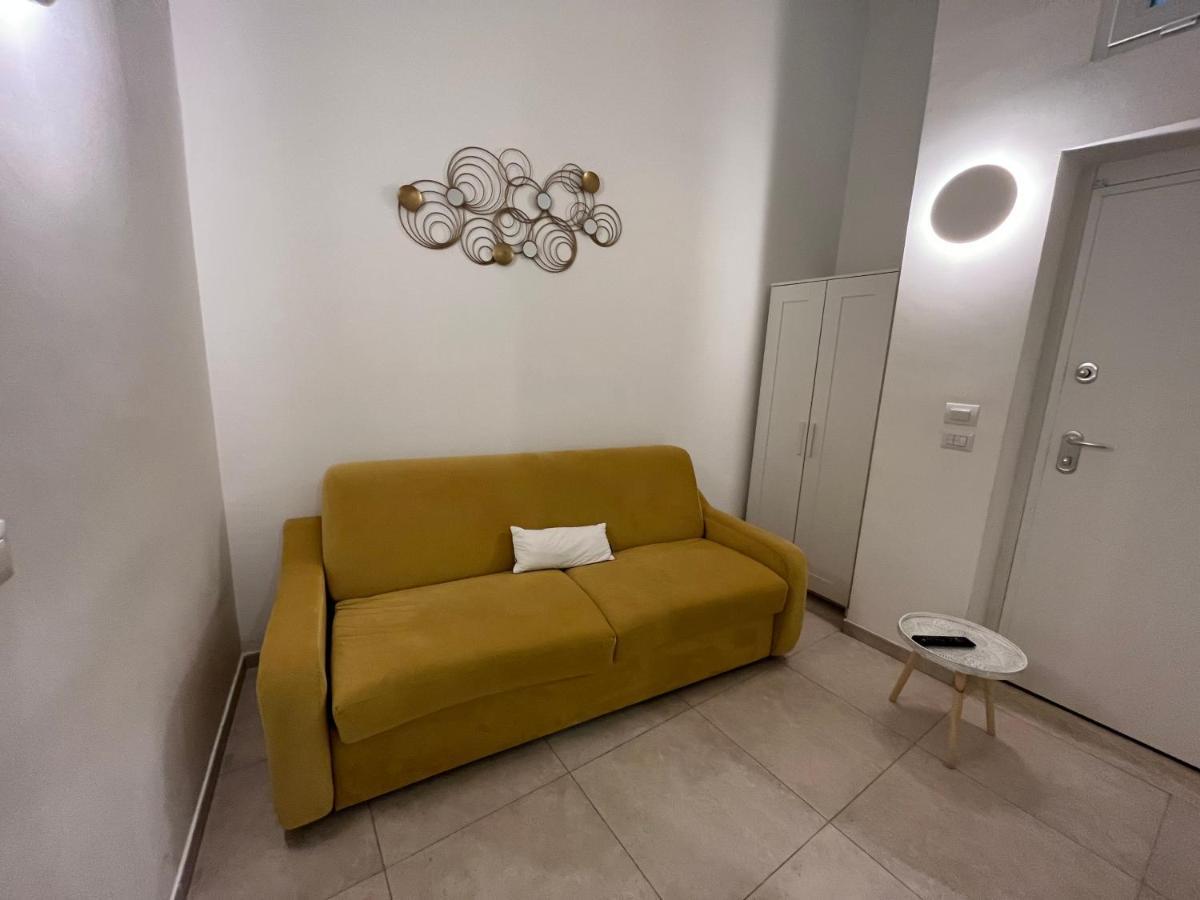Dimora Fantasia Charme B&B Bari Exterior foto